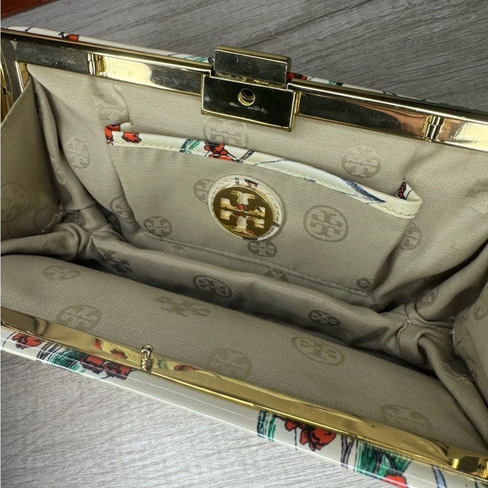 Tory Burch Cream Floral Clutch - Picture 6 of 12